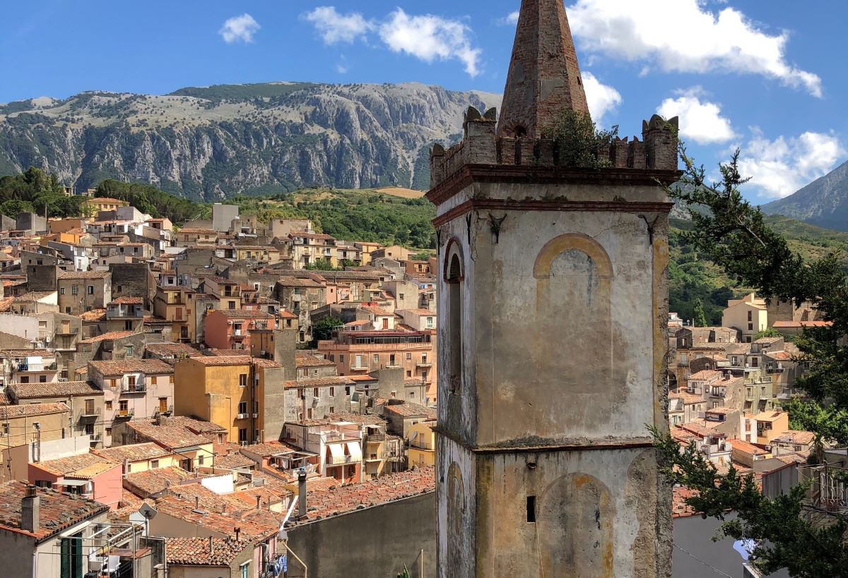 A Isnello ci sarà una piccola Stonehenge: nella magia dei megaliti rivive l'osservatorio del passato